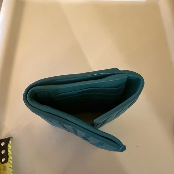Bottega Veneta Teal Leather Women’s wallet - Picture 5 of 10